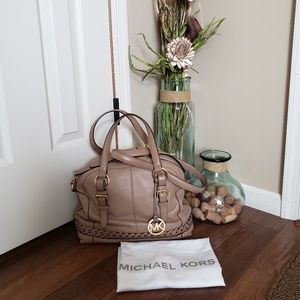 💯 Michael Kors Bag W/Free Dust Bag 🧡